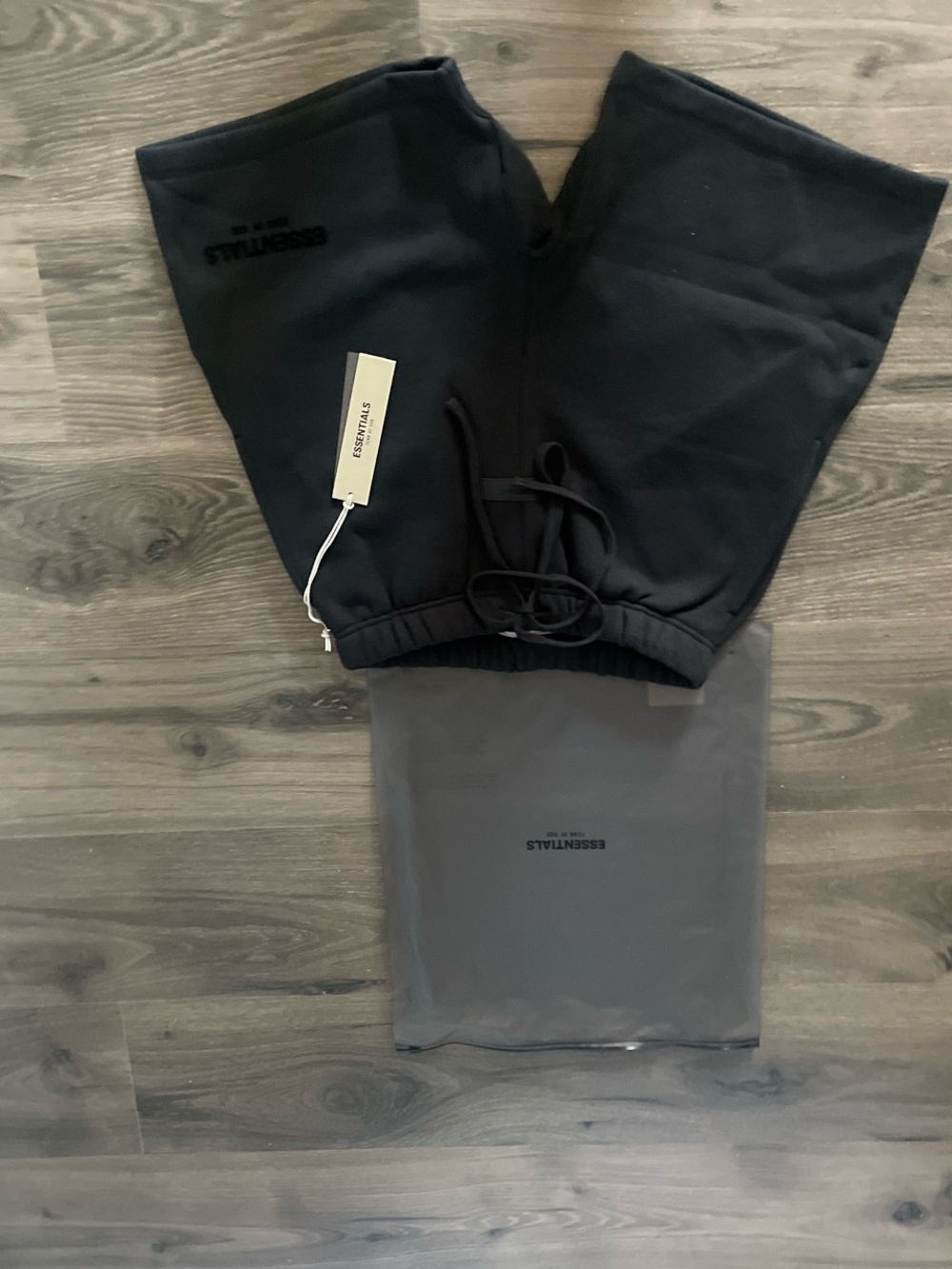 Essentials Black shorts